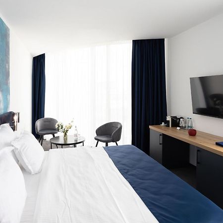 Blue Star Luxury Hotel Sofia Exteriör bild